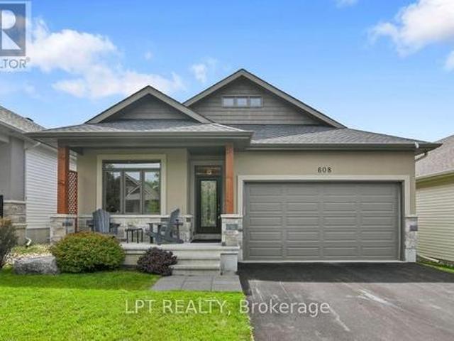608 Robert Hill Street, Mississippi Mills, ON, K0A 1A0 house for sale | Listing ID X13598 | Royal LePage
