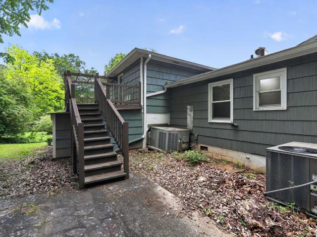 608 Rollingwood Road