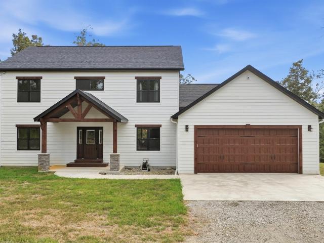 6094 Private Road 1606