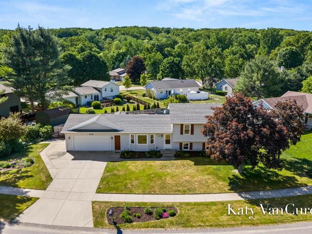 6091 Rogue River Meadows Drive