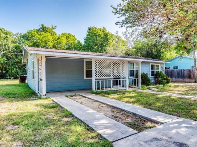 609 Cottonwood St, Lockhart, TX 78644 | MLS #4878