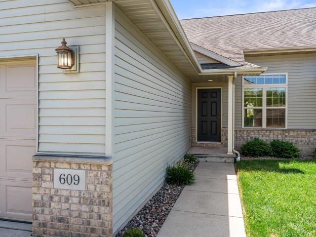 609 creekview lane