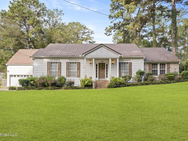 609 Dabbs St, Hattiesburg, MS 39401 | MLS #4144