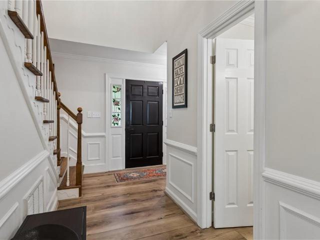 609 E Woodland DR