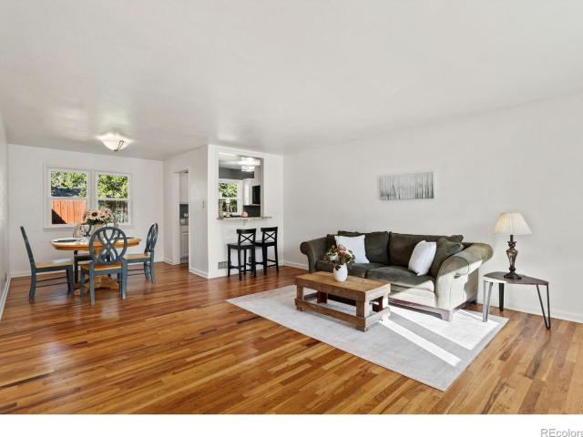 609 E Coy Drive