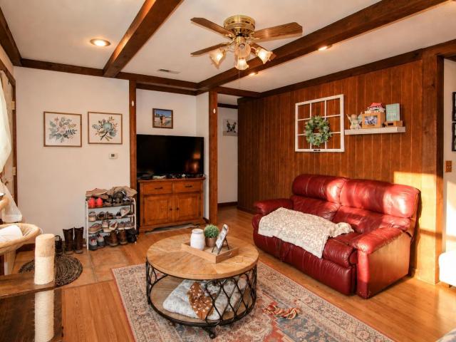 609 Outer Drive