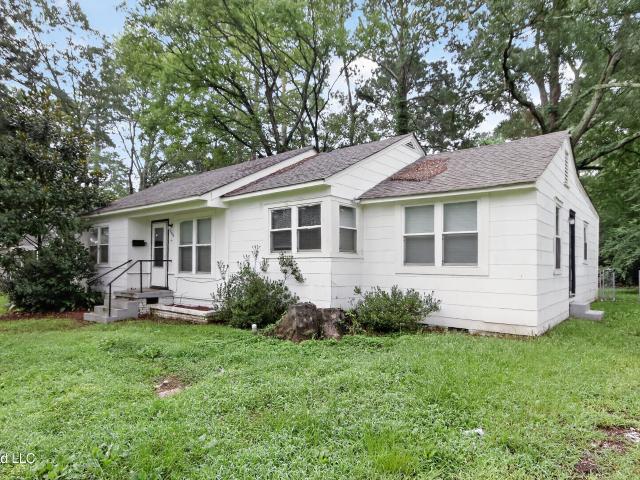 609 Launcelot Road