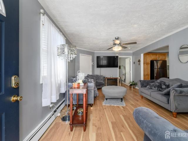 609 Parkside Avenue