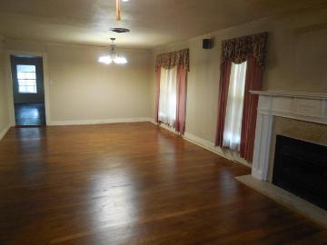 609 W Main Street