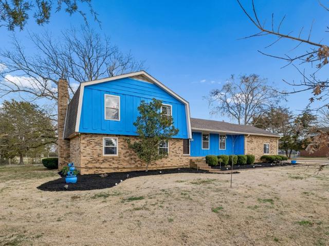 609 Windmere Dr