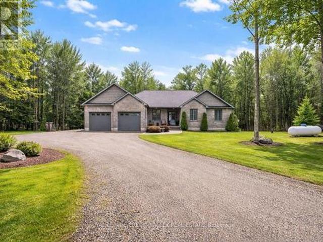 60 580 Side Road, Chatsworth, ON, N0H 1C0 house for sale | Listing ID X13746 | Royal LePage