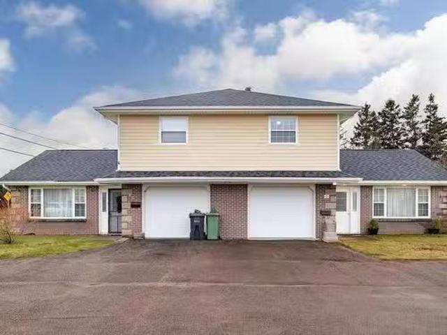 60 62 Marion Drive, Stratford, PE, C1B 3G1 house for sale L.