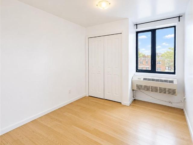 60 70 Woodhaven Boulevard # 3E