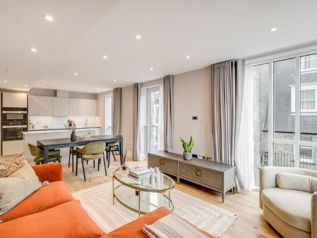 60, 219 Baker, Baker Street, Regent's. 3 bed apartment to rent £8,498 pcm £1,961 pw