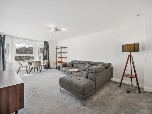 60 Tantallon Road