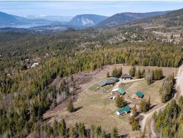 60 Timms Road, Salmon Arm, BC, V1E 2P8 house for sale | Listing ID 10382 | Royal LePage