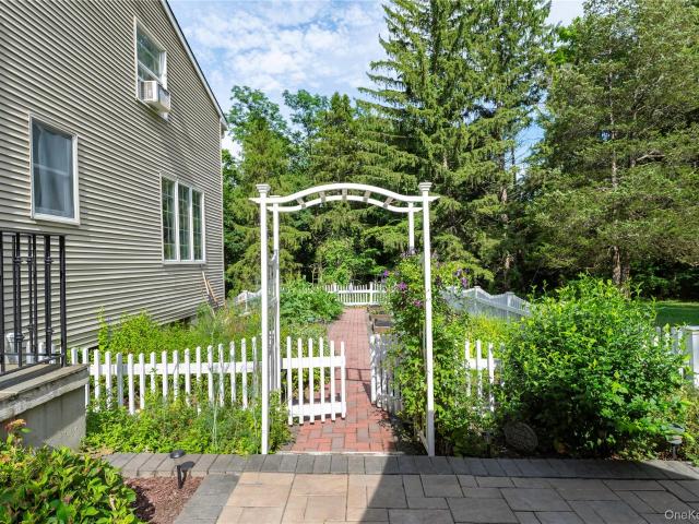 60 Traver Road