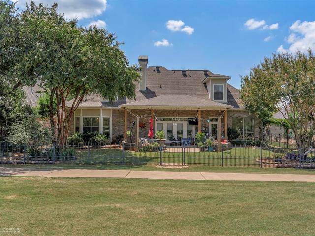 60 Turnbury Drive