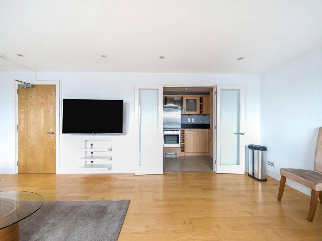 60 Vauxhall Bridge Road, London, SW1V 2RP, United Kingdom | 3 bed apartment for rent #140226477 | Rentberry