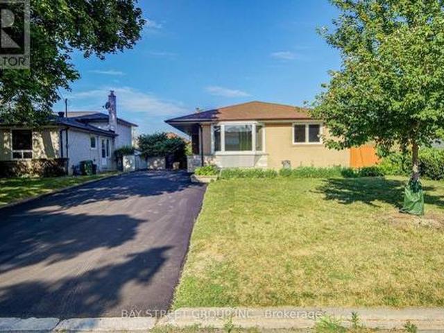 60 Warner Avenue, Toronto, ON, M4A 1Z4 house for sale | Listing ID C13579 | Royal LePage