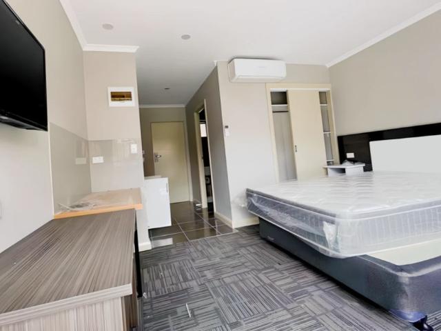 60 Wellington Rd, Melbourne