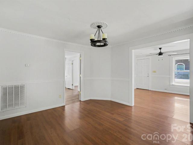 60 Winecoff Avenue NW