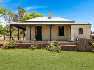 Braidwood, Jembaicumbene - Fireplace, Equipped kitchen