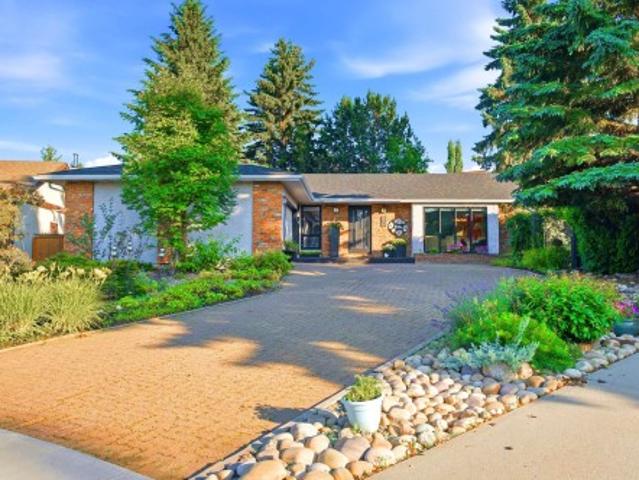 60 Woodlake Court, Sherwood Park, AB, T8A 4C1 house for sale | Listing ID E4502 | Royal LePage