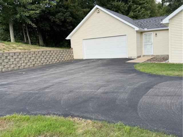 60 Woods Boulevard