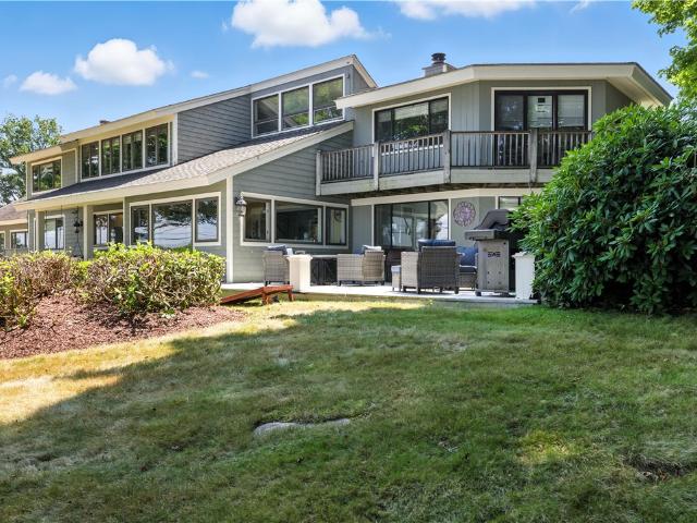 60 Avondale Rd, Westerly, RI 02891 | MLS #1392
