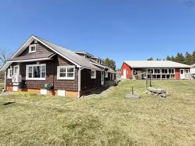 60 Baseline Road, Newton Mills, NS, B0N 2P0 house for sale.