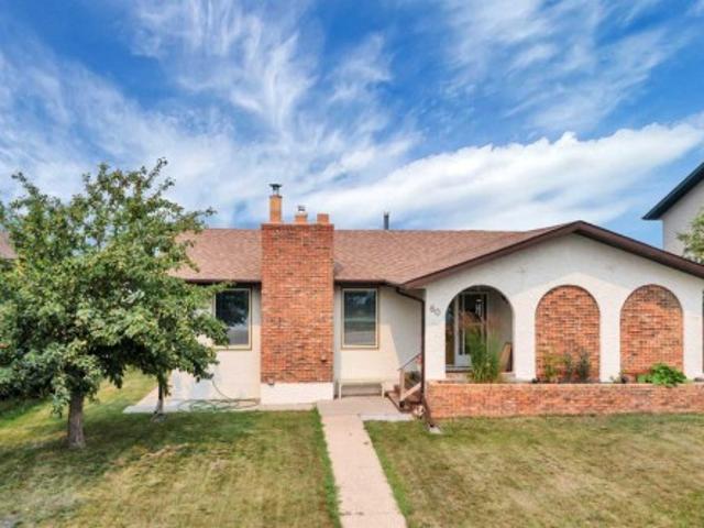 60 Bettenson Street, Red Deer, AB, T4R 1J9 house for sale | Listing ID A2332 | Royal LePage
