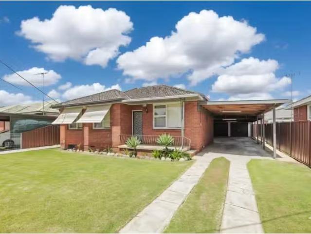 60 Carpenter Street, Colyton House for rent Listed by Amy Kin.