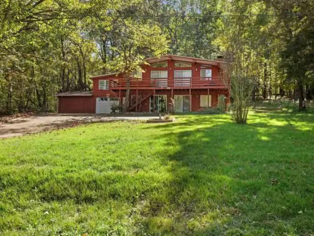 60 CHEROKEE RD, CHEROKEE VILLAGE, AR 72529