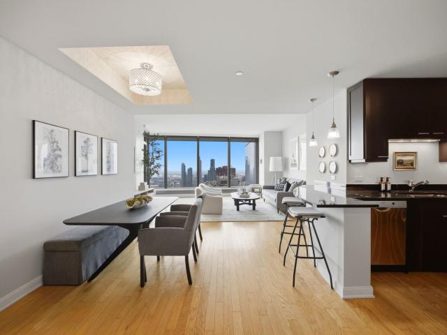 60 E Monroe Street # 5703