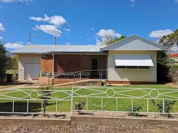 Booti Booti, Crawford River - Garden, Parking