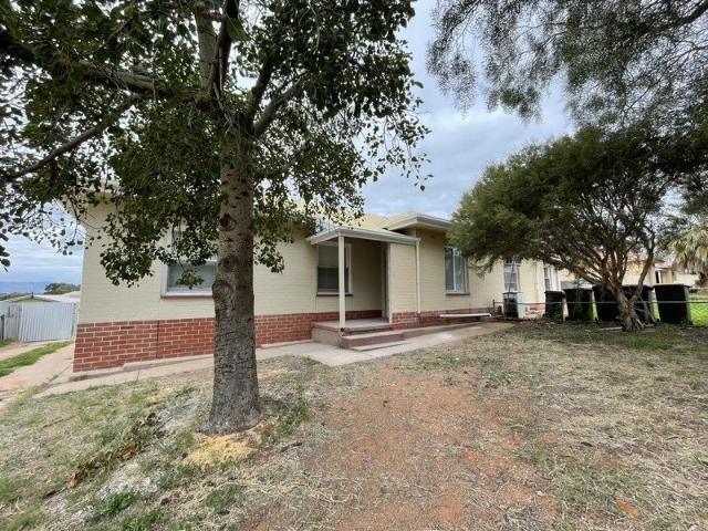 60 Elizabeth Terrace, Port Augusta SA 5700