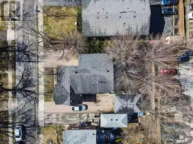 60 George Street, Waterloo, ON, N2J 1K7 investment for sale.