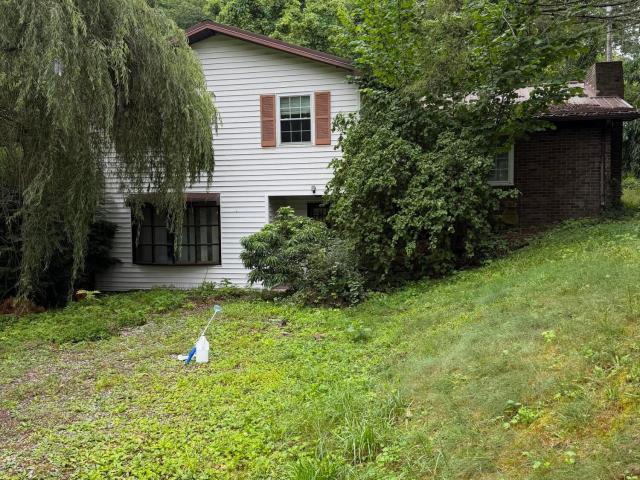 60 Grover Whitehead Road