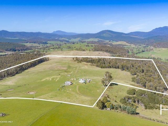 60 Hectares of Opportunity with Uninterrupted Rural Views