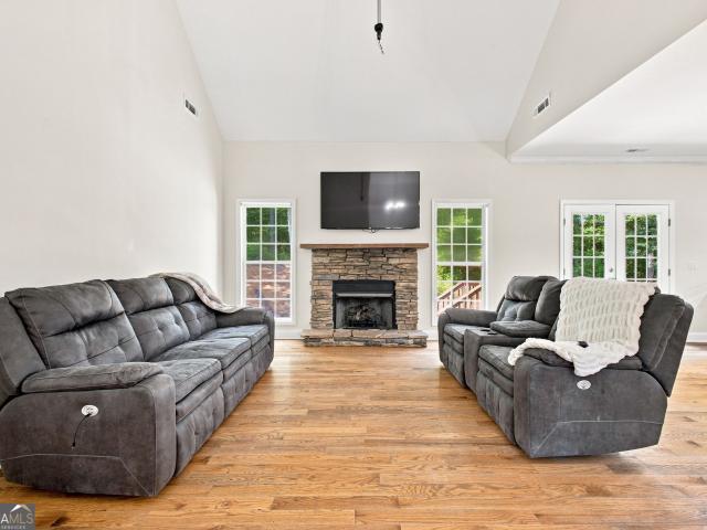 60 Highlander Trail SW