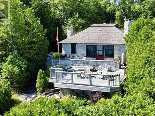 60 Isthmus Bay Road, Northern Bruce Peninsula, ON, N0H 1W0 h.