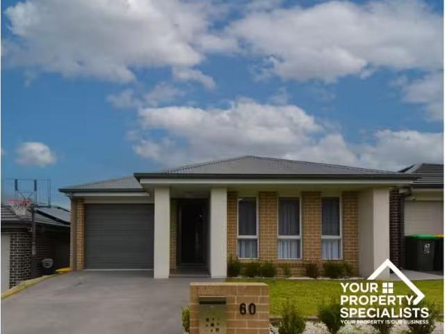 60 Jennings Crescent, SPRING FARM House for rent Listed by Yo.