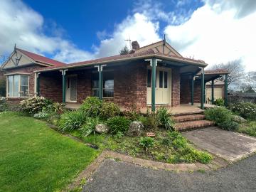 60 King St, SCOTTSDALE, TAS 7260