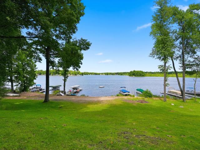 60 Lane 100B Long Lake