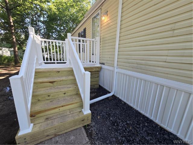 60 Lakewood Village