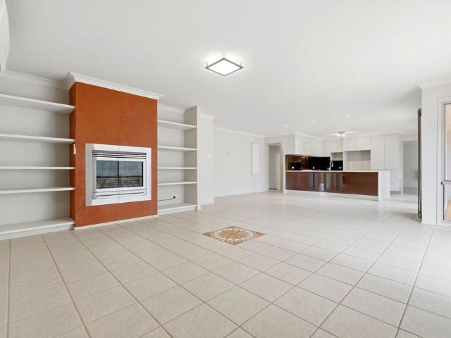 60 MacDougall Crescent, Hamlyn Terrace
