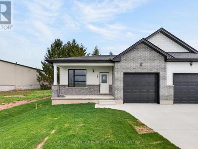 60 Moonlight Court, Central Huron Clinton, ON, N0M 1L0 house for sale | Listing ID X13593 | Royal LePage