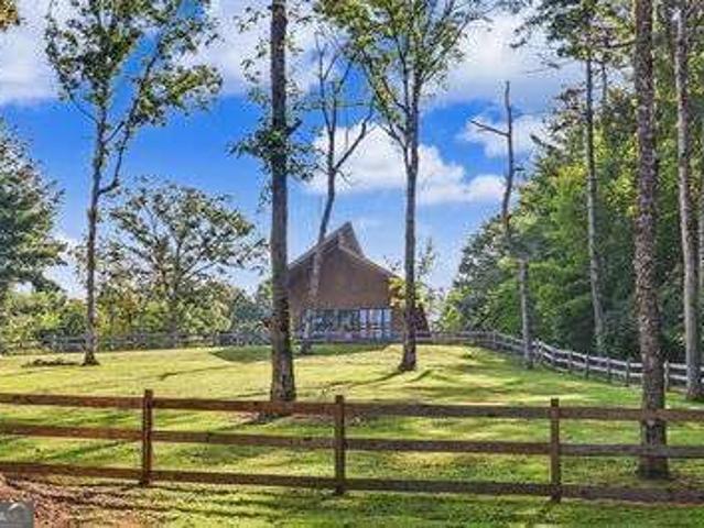 60 Oak Forest Circle