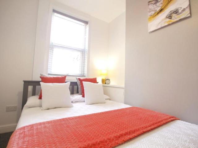 60 Park Street, Lincoln. 1 bed in a house share to rent £700 pcm £162 pw